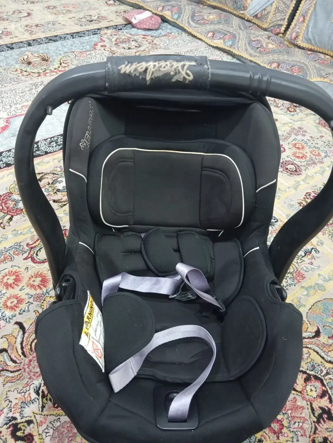 سلام یک دونه لالایی بچه خارجی درحد نو|تخت و صندلی بچه|زابل, |دیوار