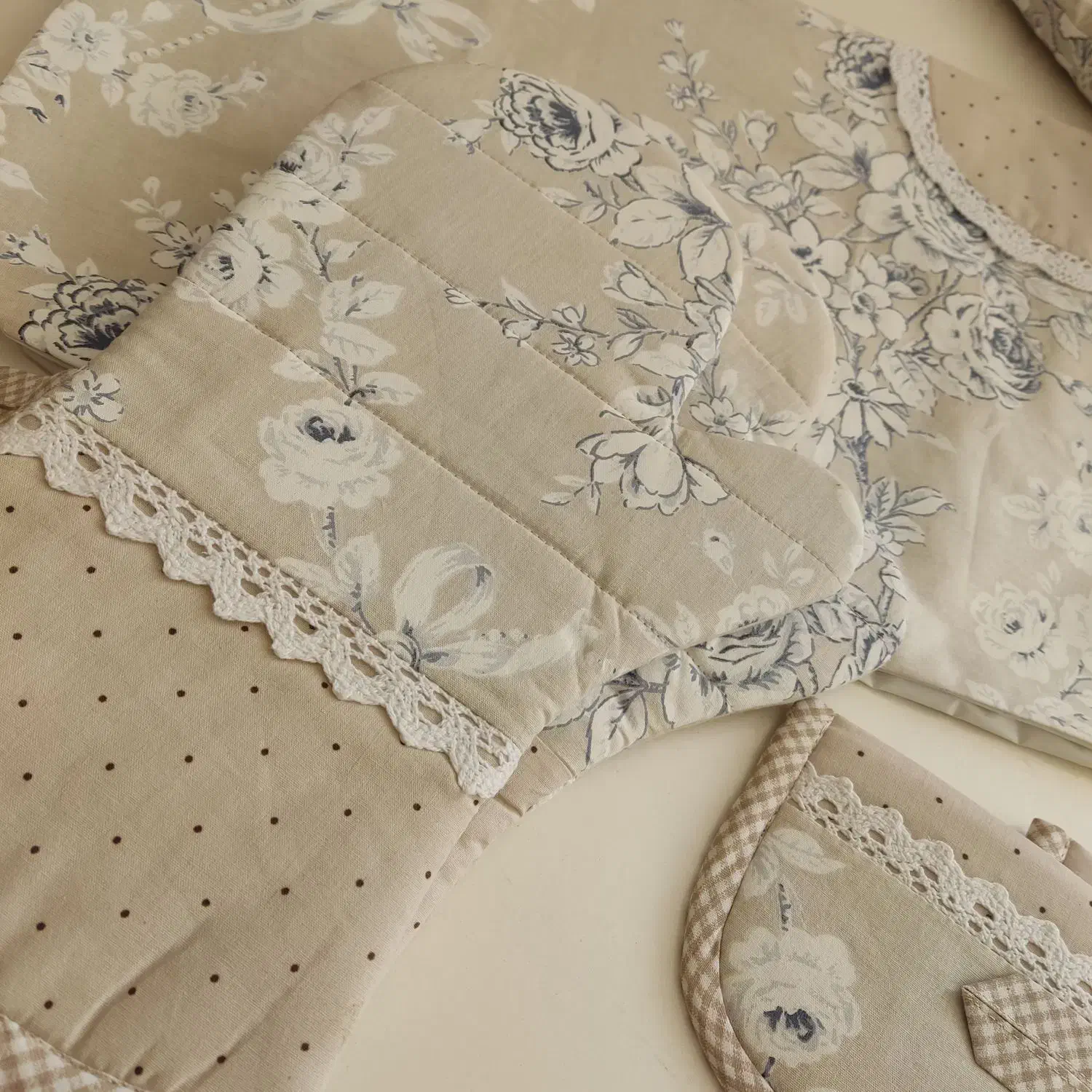 دوخت سرویس آشپزخانه|سفره، حوله، دستمال آشپزخانه|اصفهان, چرخاب|دیوار