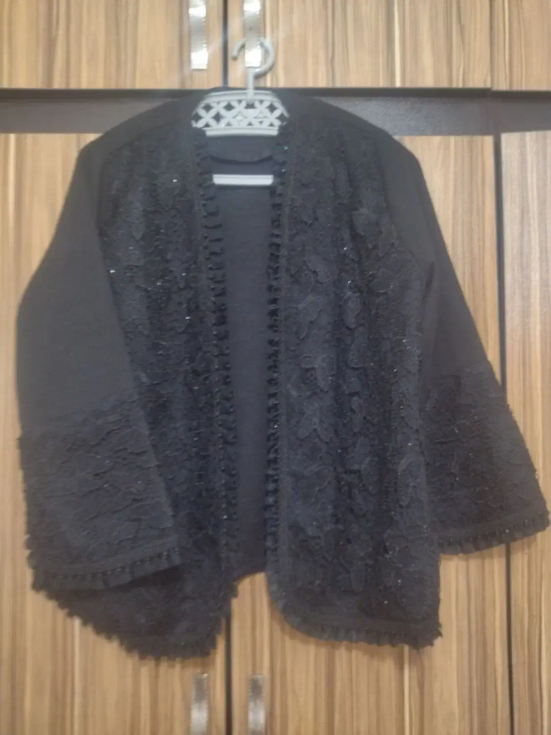 مانتو چکی|لباس|فولادشهر, B4|دیوار