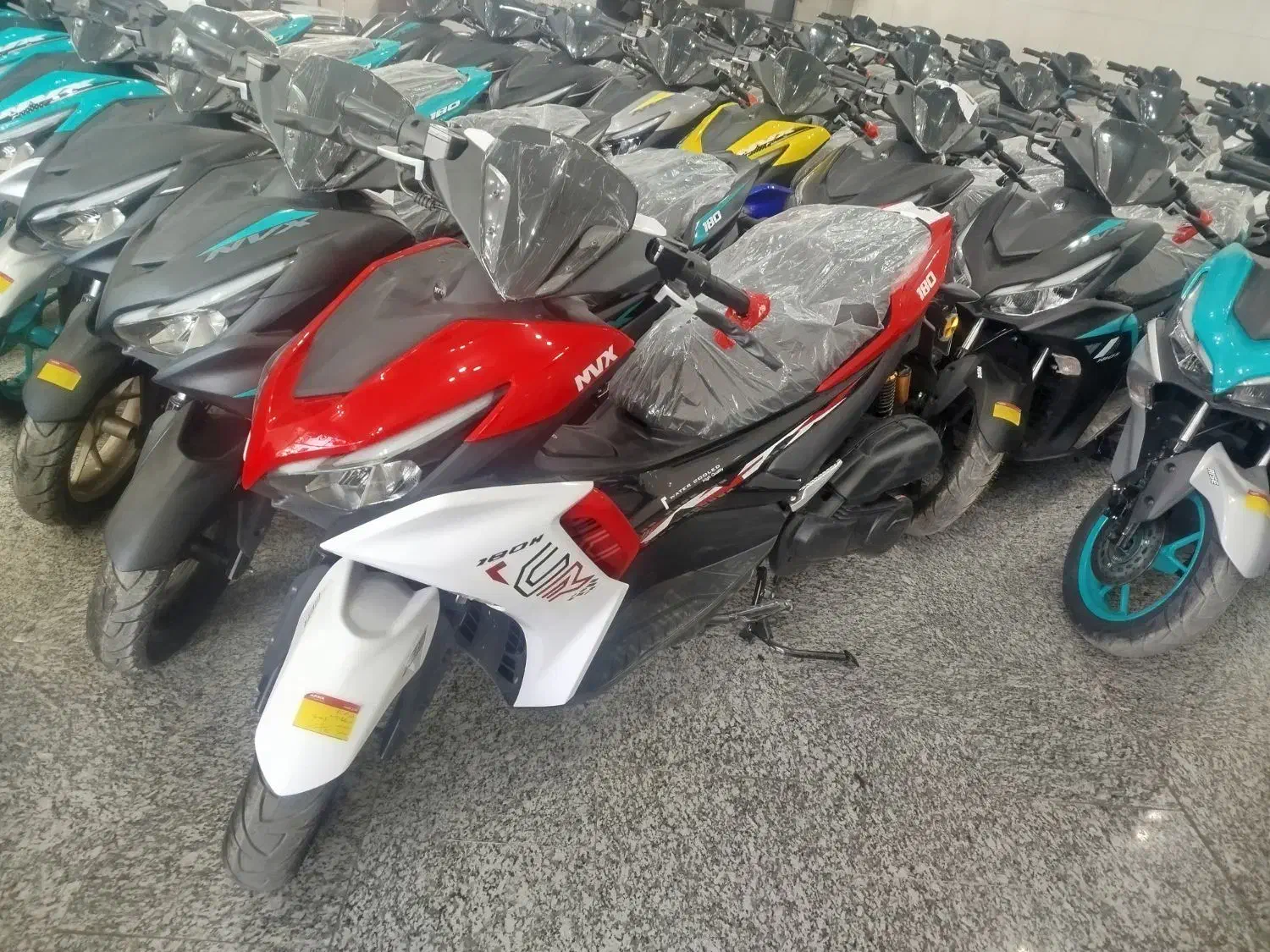 Nvx180فول|موتورسیکلت|اصفهان, عسگریه|دیوار