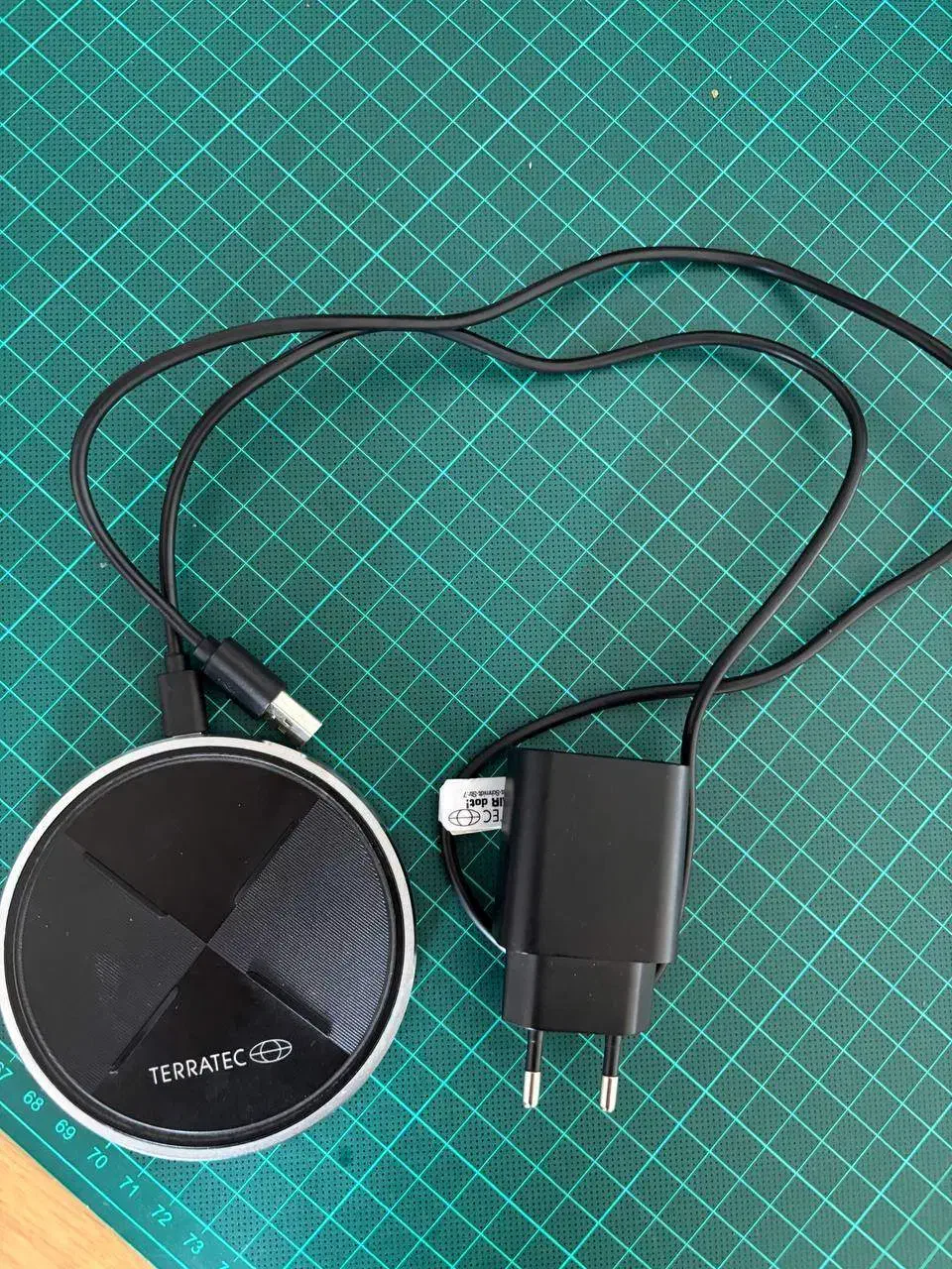 شارژر بی سیم آلمانی Wireless Charger Terratec|لوازم جانبی موبایل و تبلت|تهران, امیرآباد|دیوار