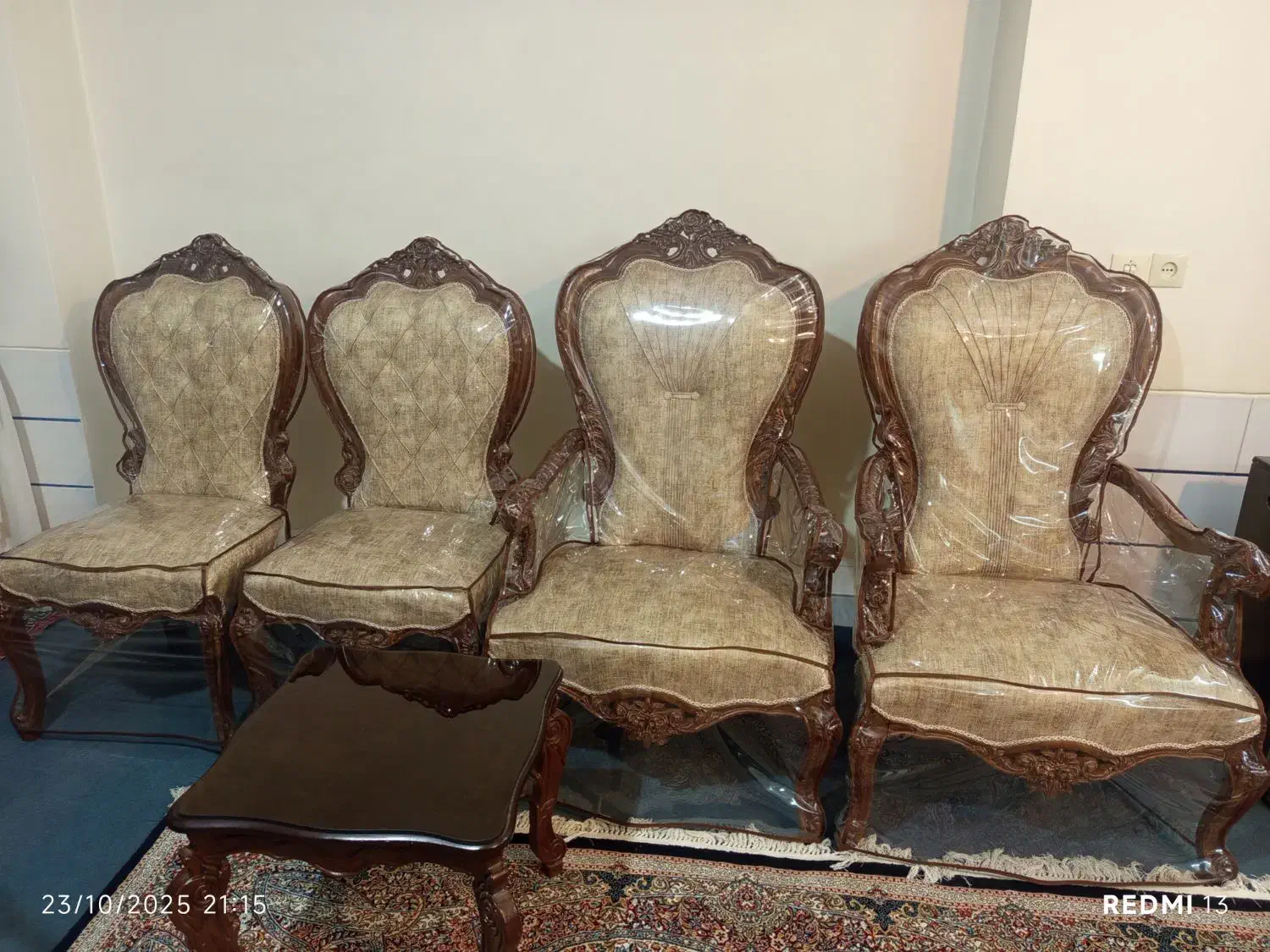 کاوردوزی نورا|مبلمان خانگی و میز عسلی|اصفهان, رهنان|دیوار