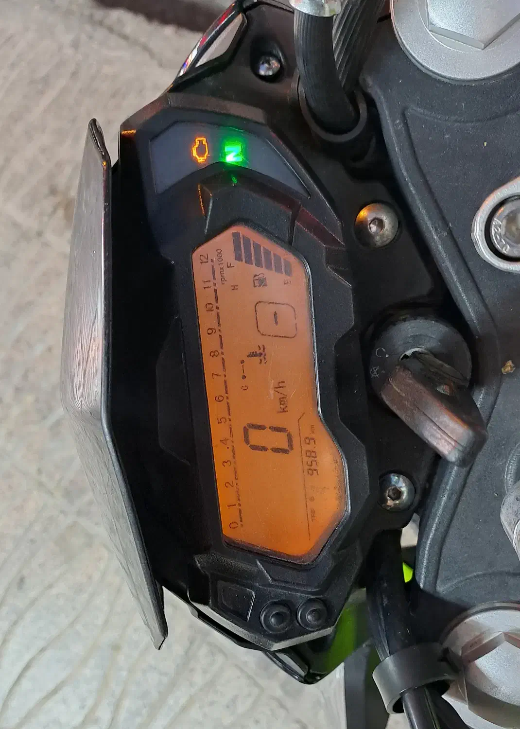 بنلی ۲۵۰|موتورسیکلت|سمنان, |دیوار