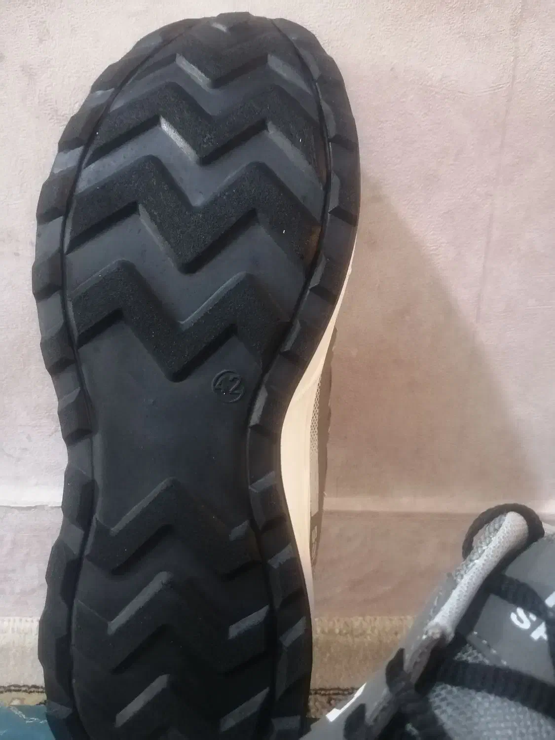 کتونی سایز 42 نو|کیف، کفش، کمربند|احمدآبادمستوفی, |دیوار