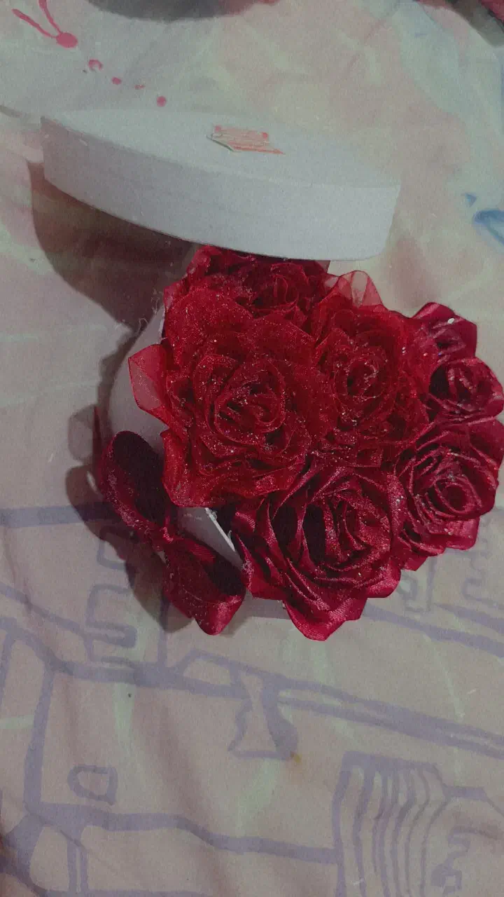 گل های روبانی و ماندگار پذیرش همه جور سفارشی|گل مصنوعی|بم, |دیوار