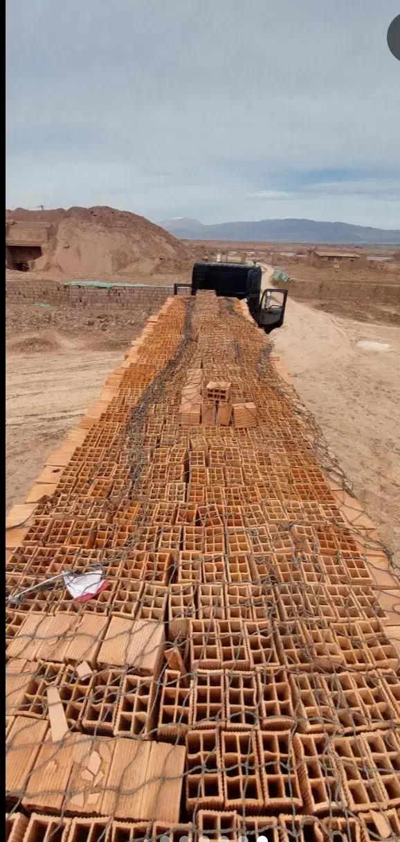 نمایندگی فروش انواع تیغه، آجر ، سفال|مصالح و تجهیزات ساختمان|بم, |دیوار