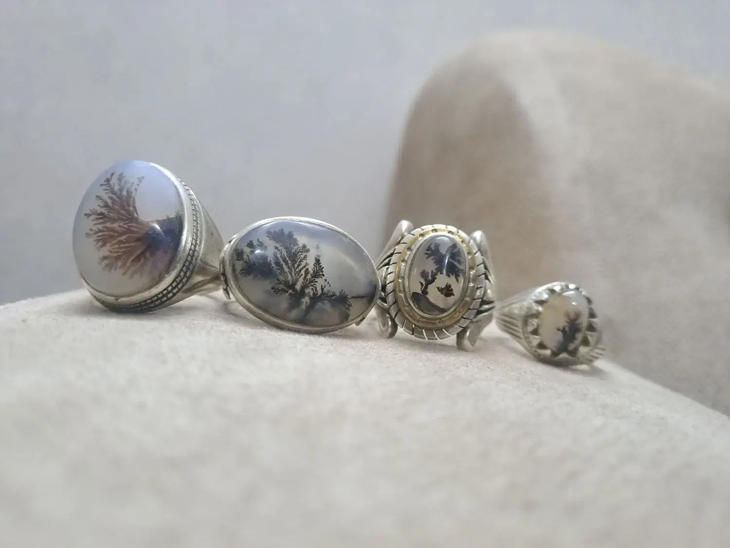 انگشتر شجر|کلکسیون اشیاء عتیقه|اندیشه, اندیشه فاز ۱|دیوار