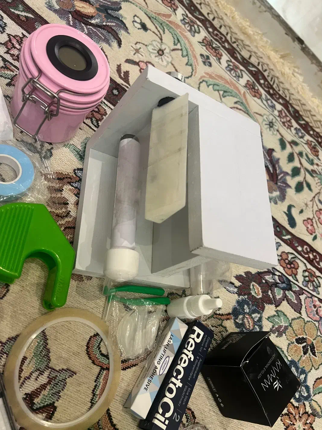 وسایلای اکستنشن مژه کامل|آرایشگاه و سالن‌های زیبایی|تهران, سجاد|دیوار