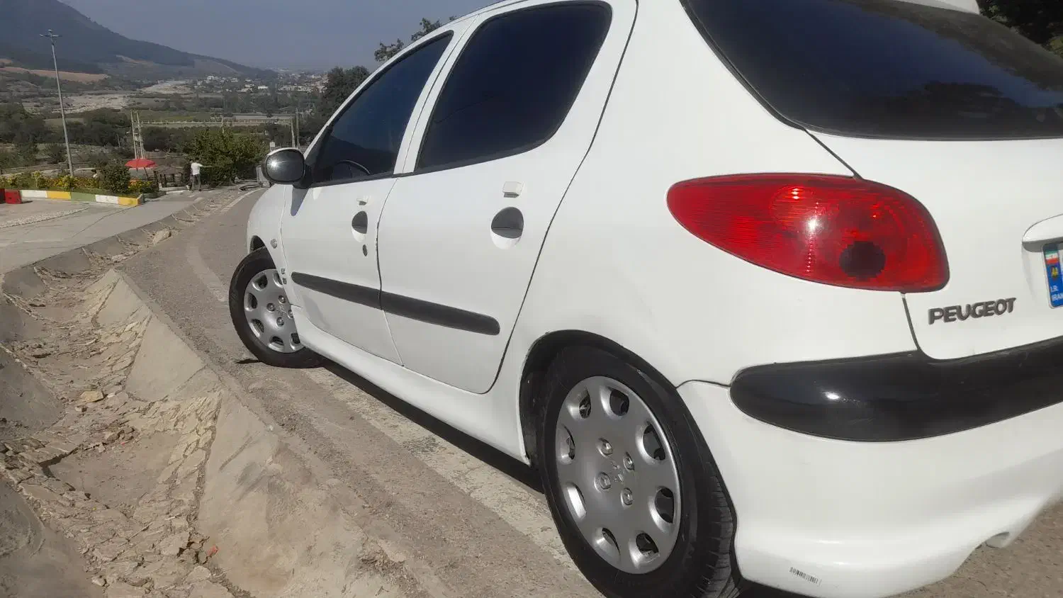 پژو ۲۰۶ مدل ۹۰ فقط معاوضه|خودرو سواری و وانت|مینودشت, |دیوار