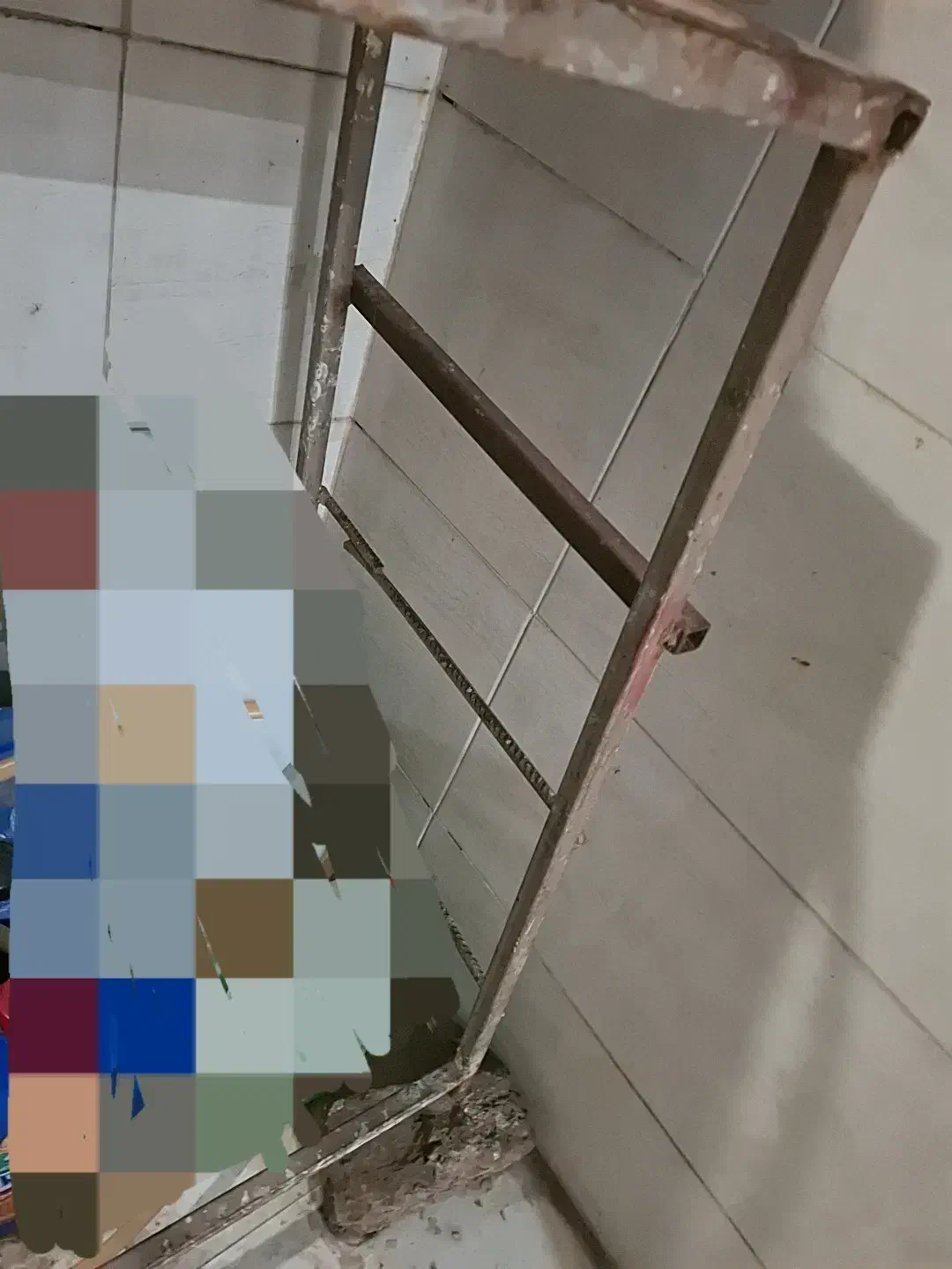 چهارپایه فلزی|کتابخانه، شلف، قفسه‌های دیواری|اهواز, فولاد|دیوار