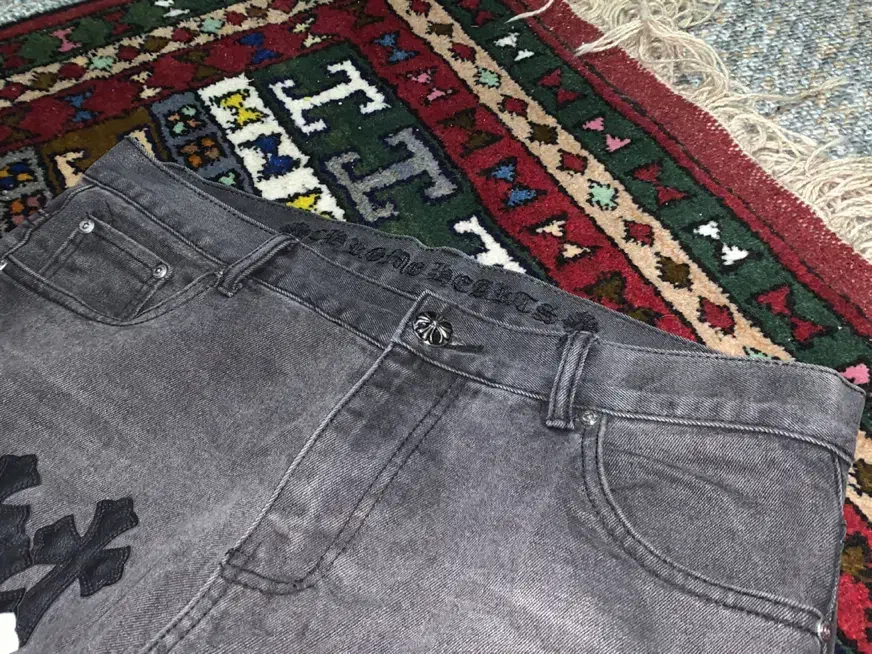 جین مشکی کروم هارتز|لباس|بندرعباس, |دیوار