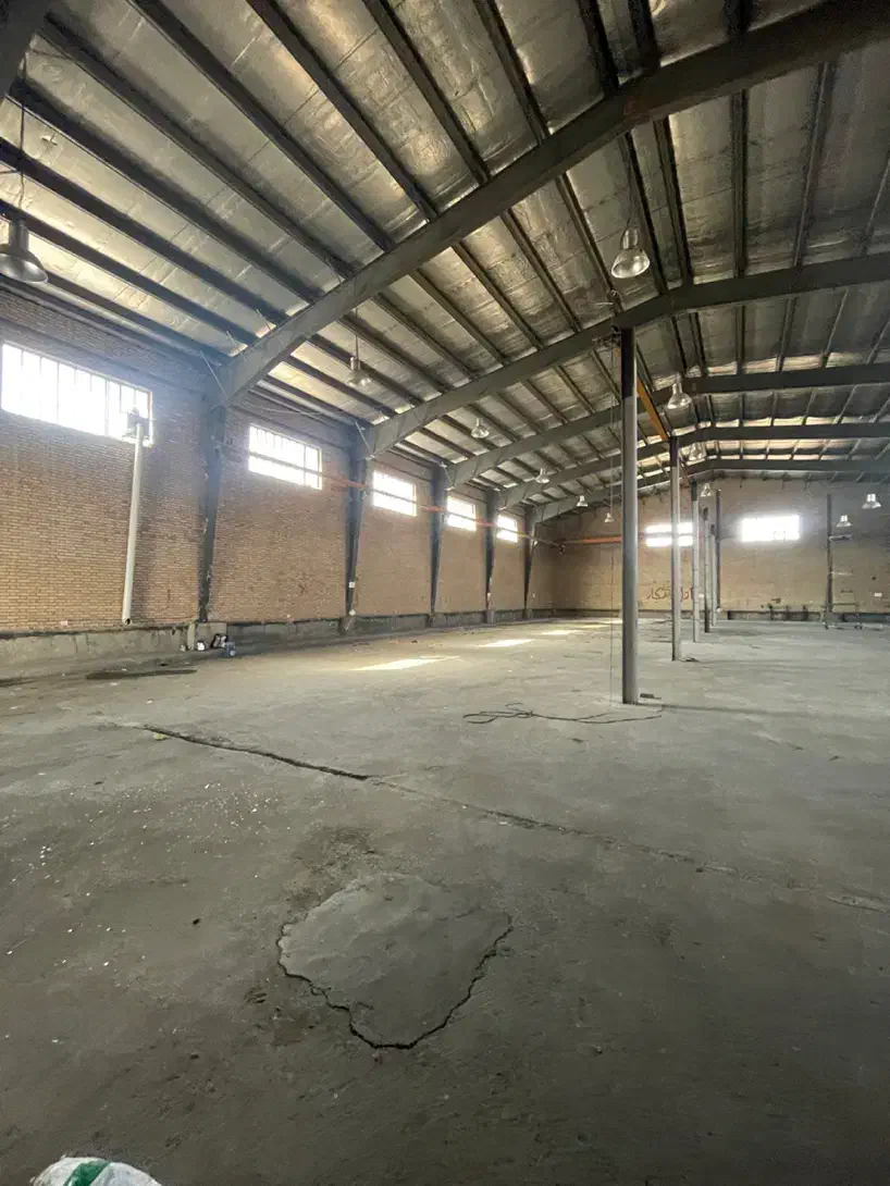 سوله صنعتی با برق۸۰۰ آمپر با جرثقیل 10تن|اجارهٔ دفتر صنعتی، کشاورزی، تجاری|ماهدشت, |دیوار