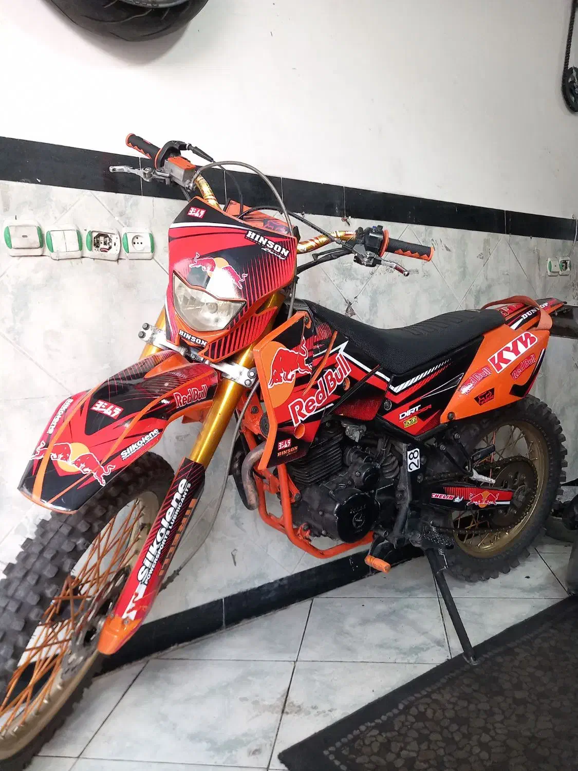 فلات ۲۵۰ کی تی ام فول|موتورسیکلت|کرج, حصارک پایین|دیوار