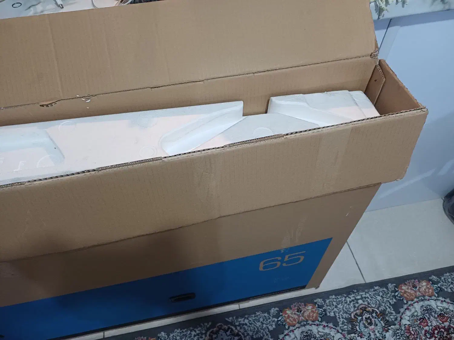 کارتن تلوزیون ۶۵ اینچ|تلویزیون و پروژکتور|فردیس, شهرک ارم|دیوار