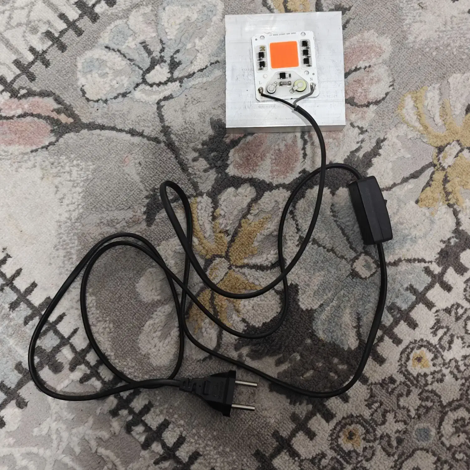 چراغ رشد کیاه ۵۰ واتی|لامپ و چراغ|تهران, افسریه جنوبی|دیوار