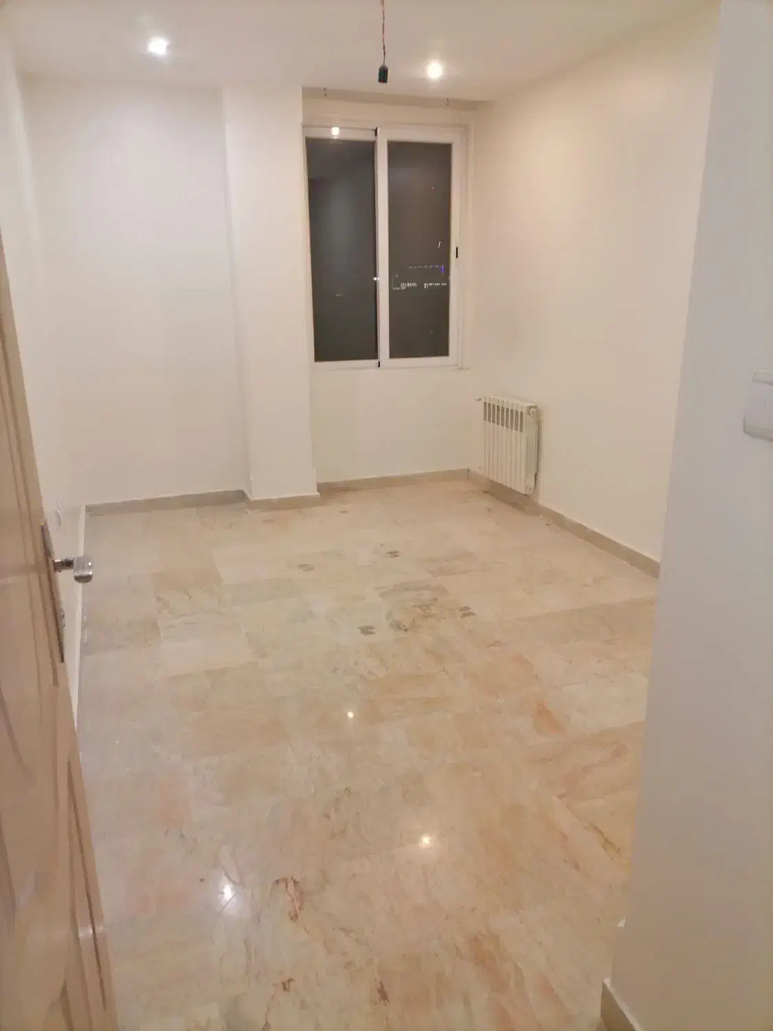 جنت آباد جنوبی چهارباغ آپارتمان 130 متر ۲ خوابه