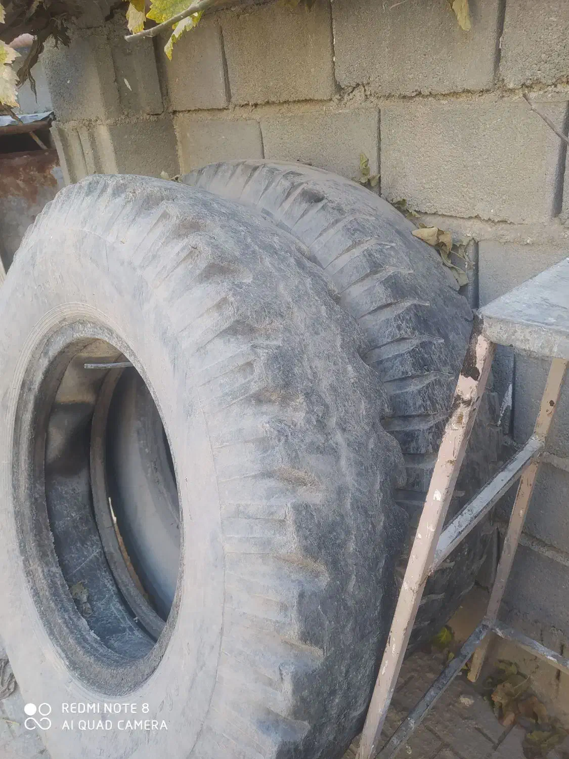 فروش پنج عدد لاستیک دوازده بیست و چهار|قطعات یدکی و لوازم جانبی|بجنورد, |دیوار