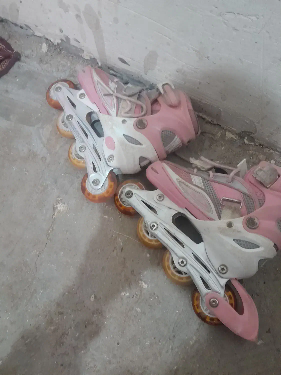 اسکیت دست دوم بچگانه چراغدار|دوچرخه، اسکیت، اسکوتر|مرند, |دیوار