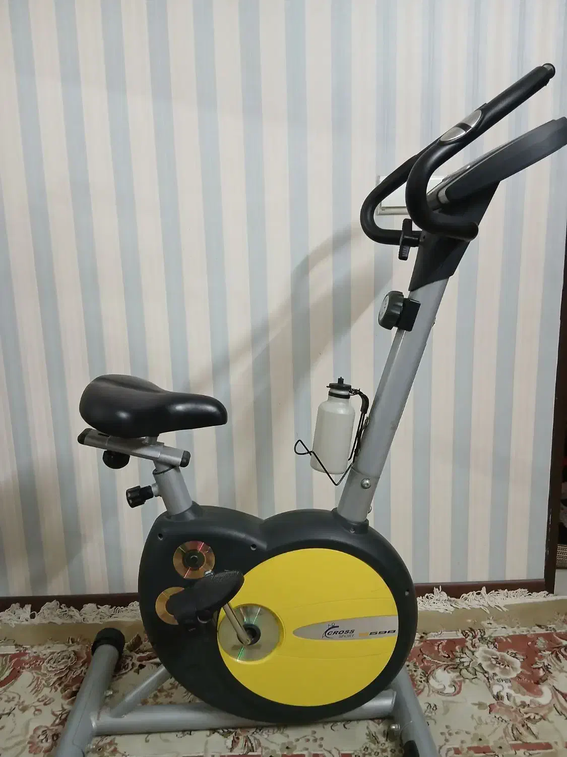 دوچرخه ورزشی ثابت|تجهیزات ورزشی|مشهد, امامیه (شهرک غرب)|دیوار