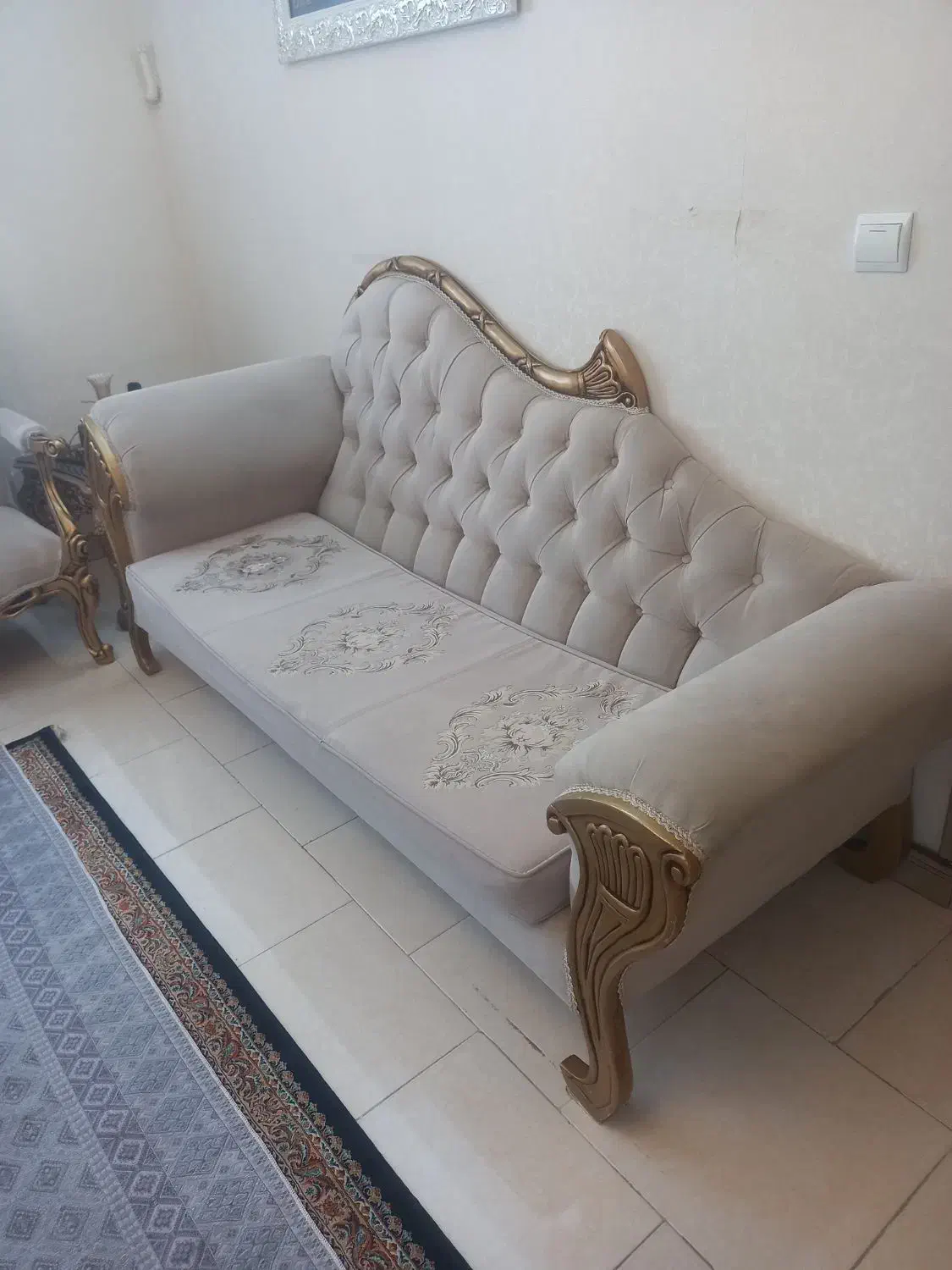 مبل هفت نفره  بسیار زیبا فوری فروش|مبلمان خانگی و میز عسلی|تهران, پردیسان|دیوار