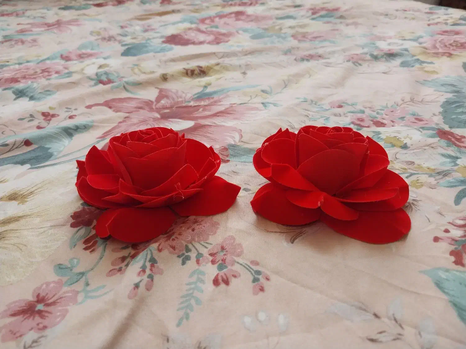 پارچه مخمل ۹ برگ|گل مصنوعی|اراک, |دیوار