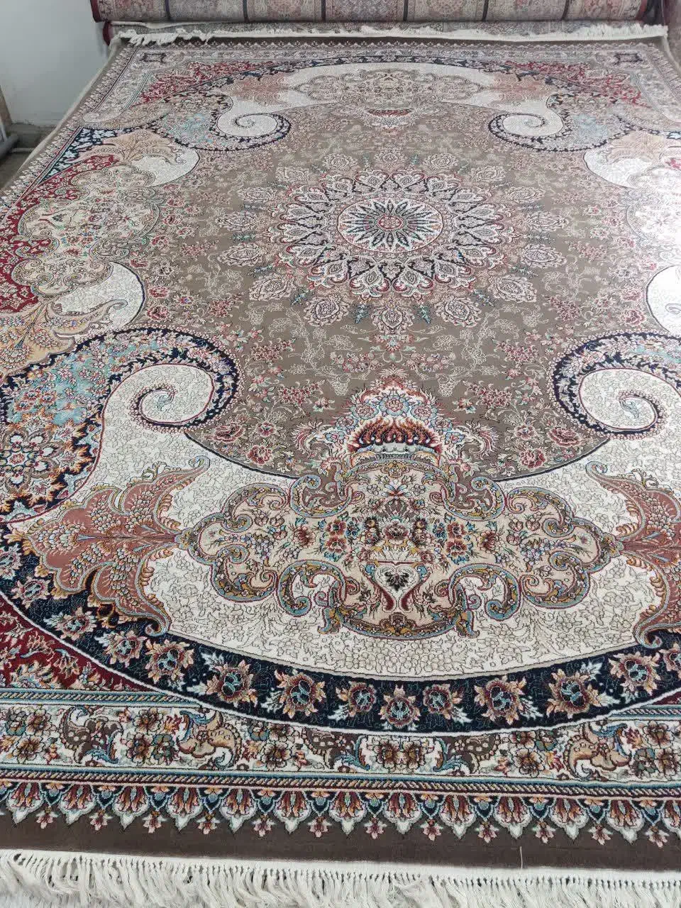 خرید وفروش فرش دست دوم|فرش|اردکان, |دیوار