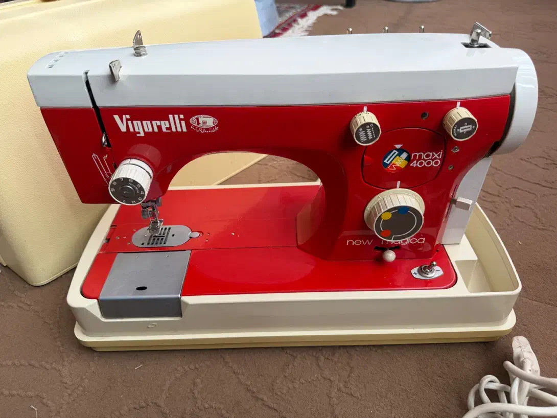 چرخ خیاطی ایتالیایی|چرخ خیاطی و ریسندگی|رفسنجان, |دیوار