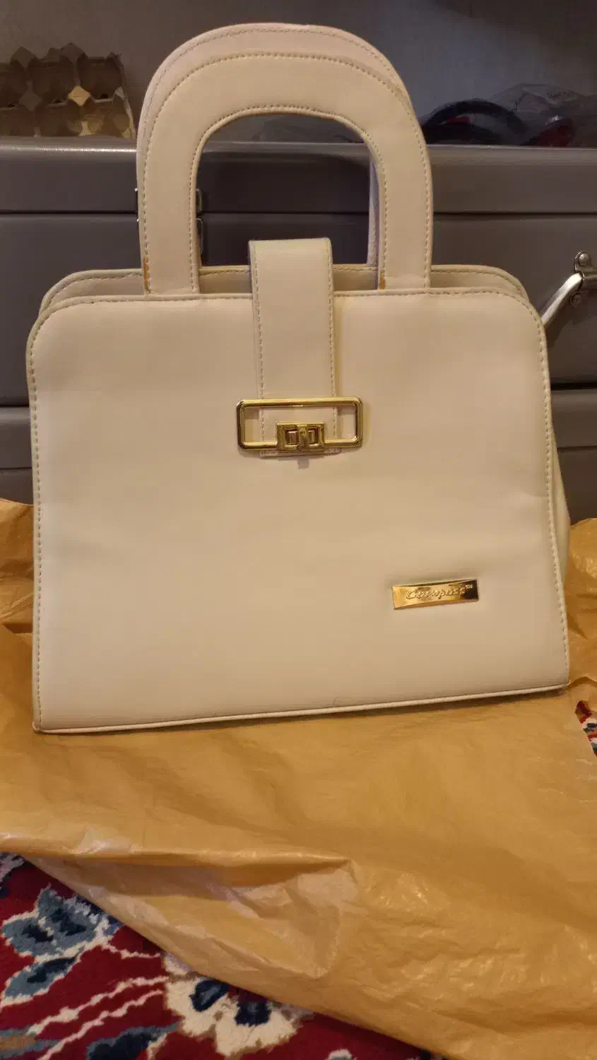 کیف|کیف، کفش، کمربند|خرم‌آباد, |دیوار