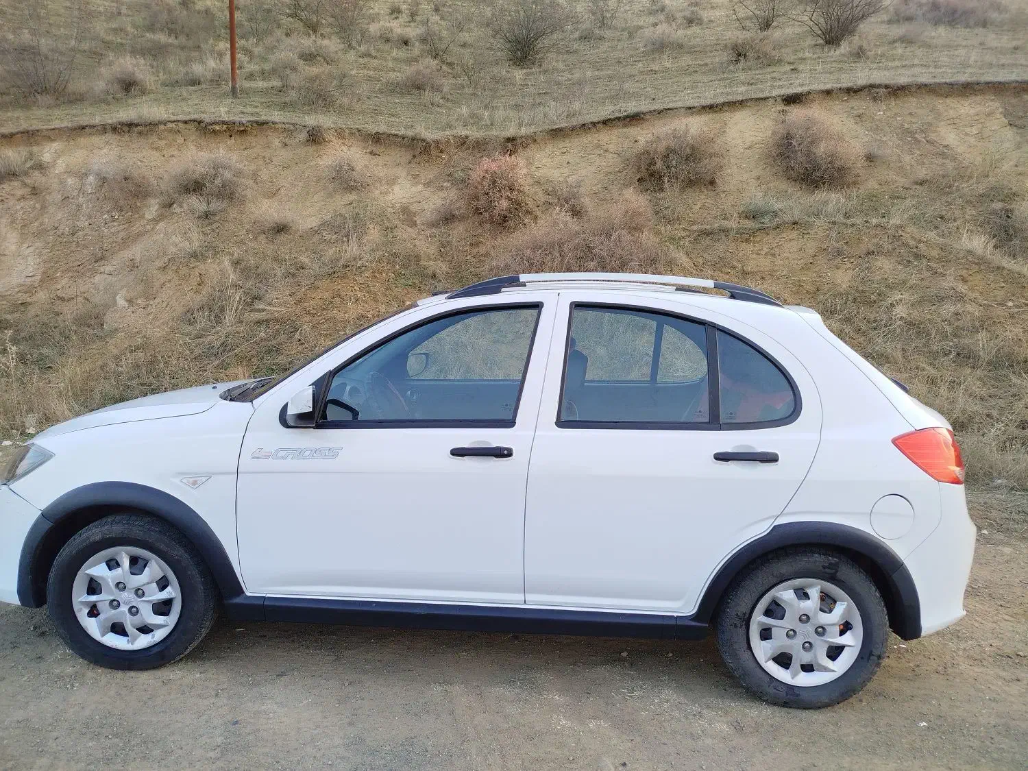 کوییک کارمندی 1401 بی رنگ|خودرو سواری و وانت|تبریز, |دیوار