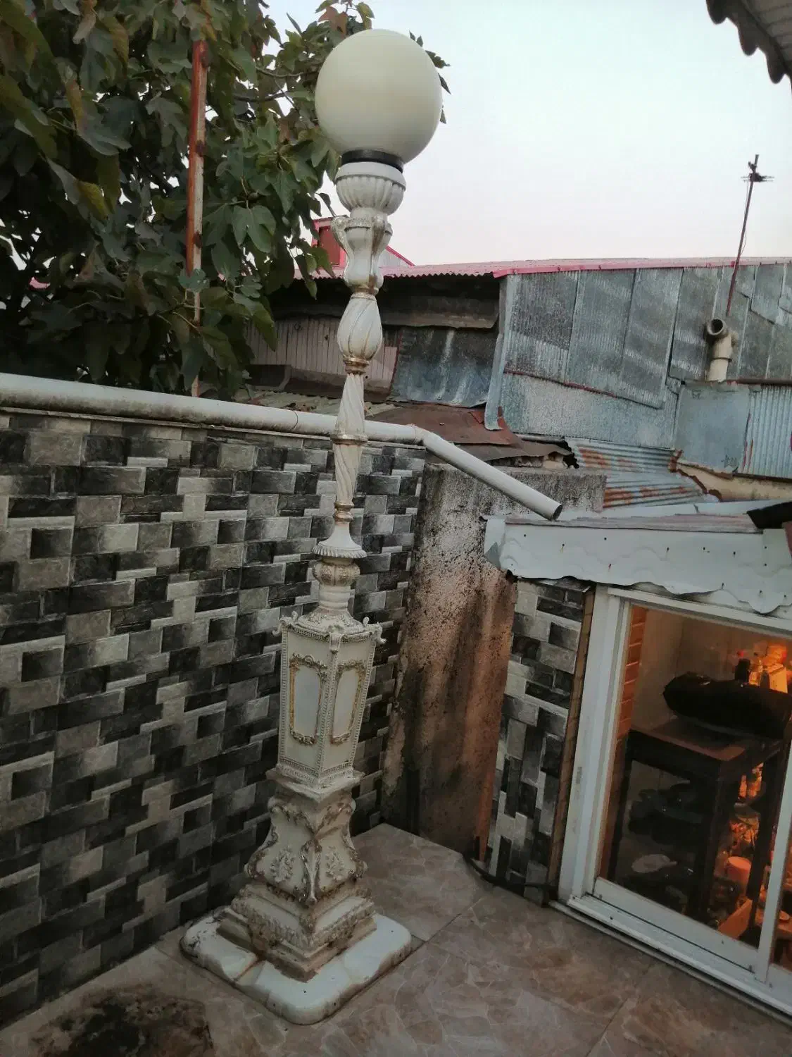 چراغ باغ بلند|لامپ و چراغ|رشت, جانبازان|دیوار