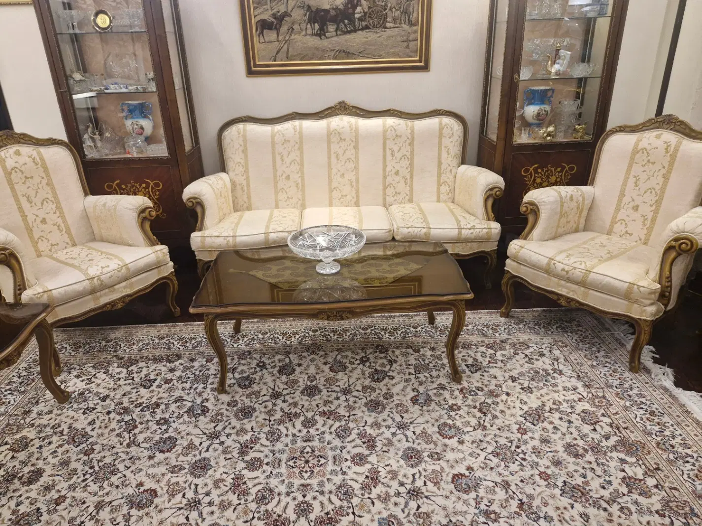 مبلمان کلاسیک|مبلمان خانگی و میز عسلی|تهران, توحید|دیوار