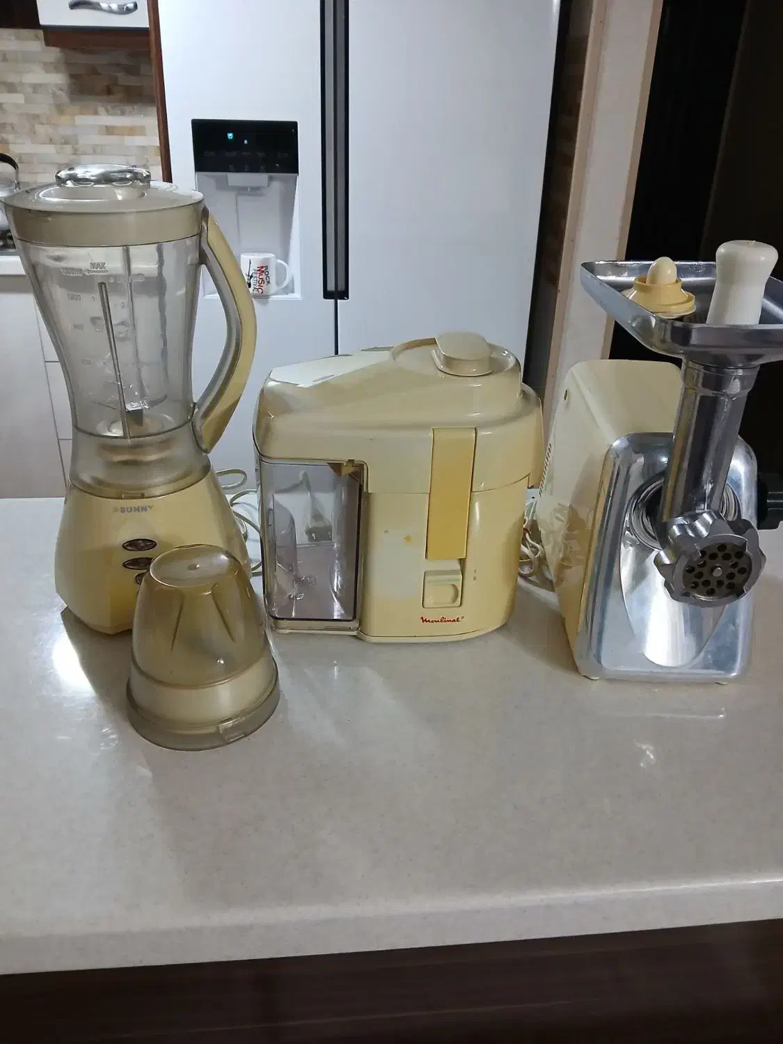 لوازم برقی چرخ گوشت . آبمیوه گیری . آسیاب و مخلوط|سایر لوازم برقی|مشهد, امیریه|دیوار