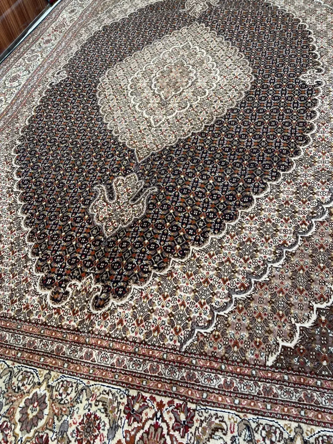 جفت فرش سرمه ای رج ۴۰ خوی (۶متری)|فرش|ارومیه, |دیوار