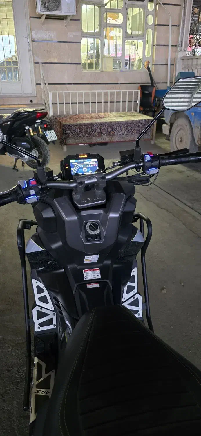 موتو سیکلت|موتورسیکلت|پیشوا, |دیوار