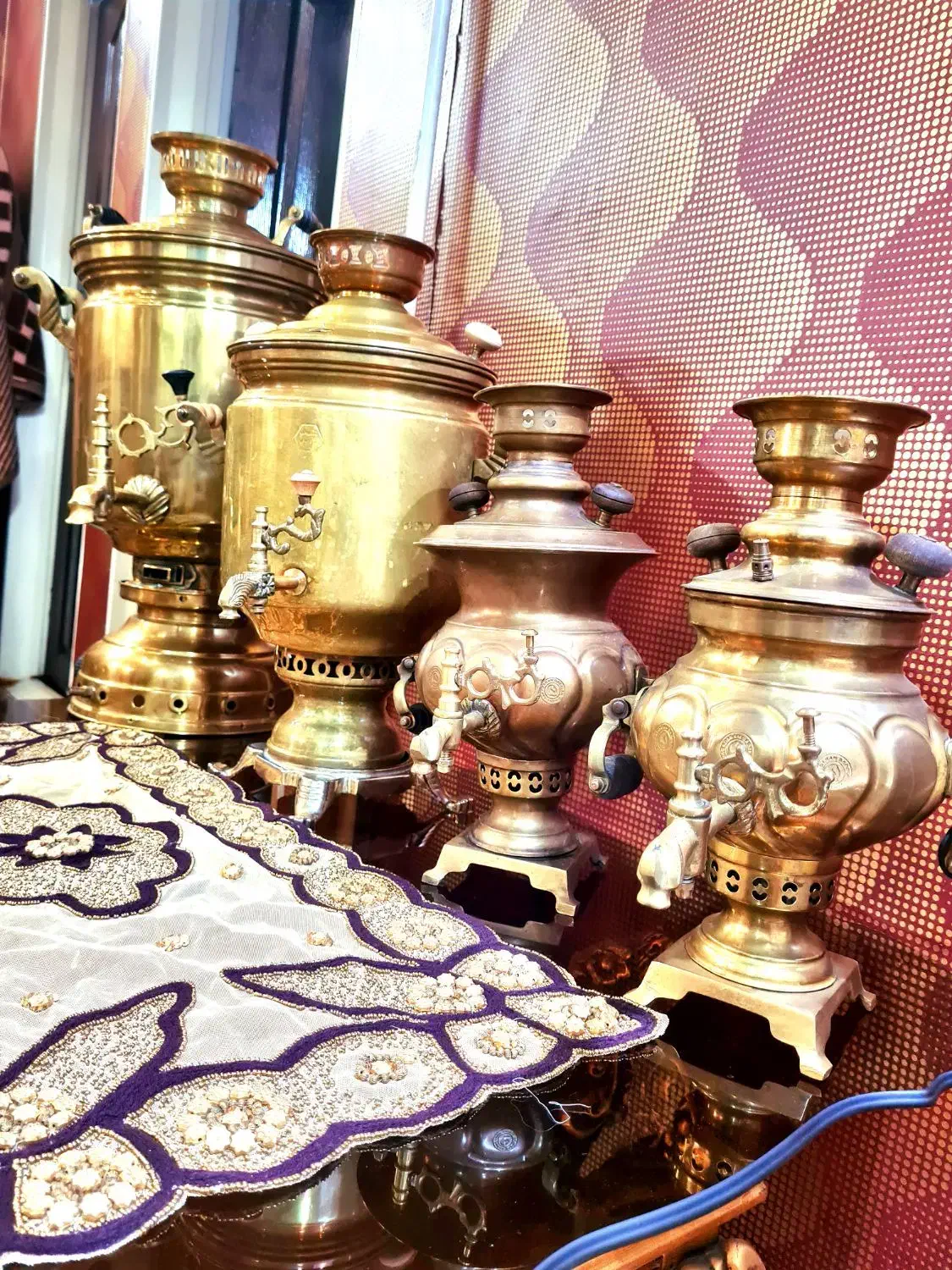 سماور زغالی برنجی زیرقیمت|سماور، چای‌ساز، قهوه‌ساز|تهران, دولتخواه جنوبی|دیوار