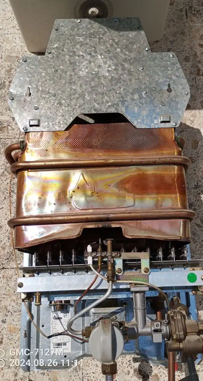 آبگرمکن رسوب زدایی نصب سرویس|آبگرمکن، پکیج، شوفاژ|دزفول, |دیوار