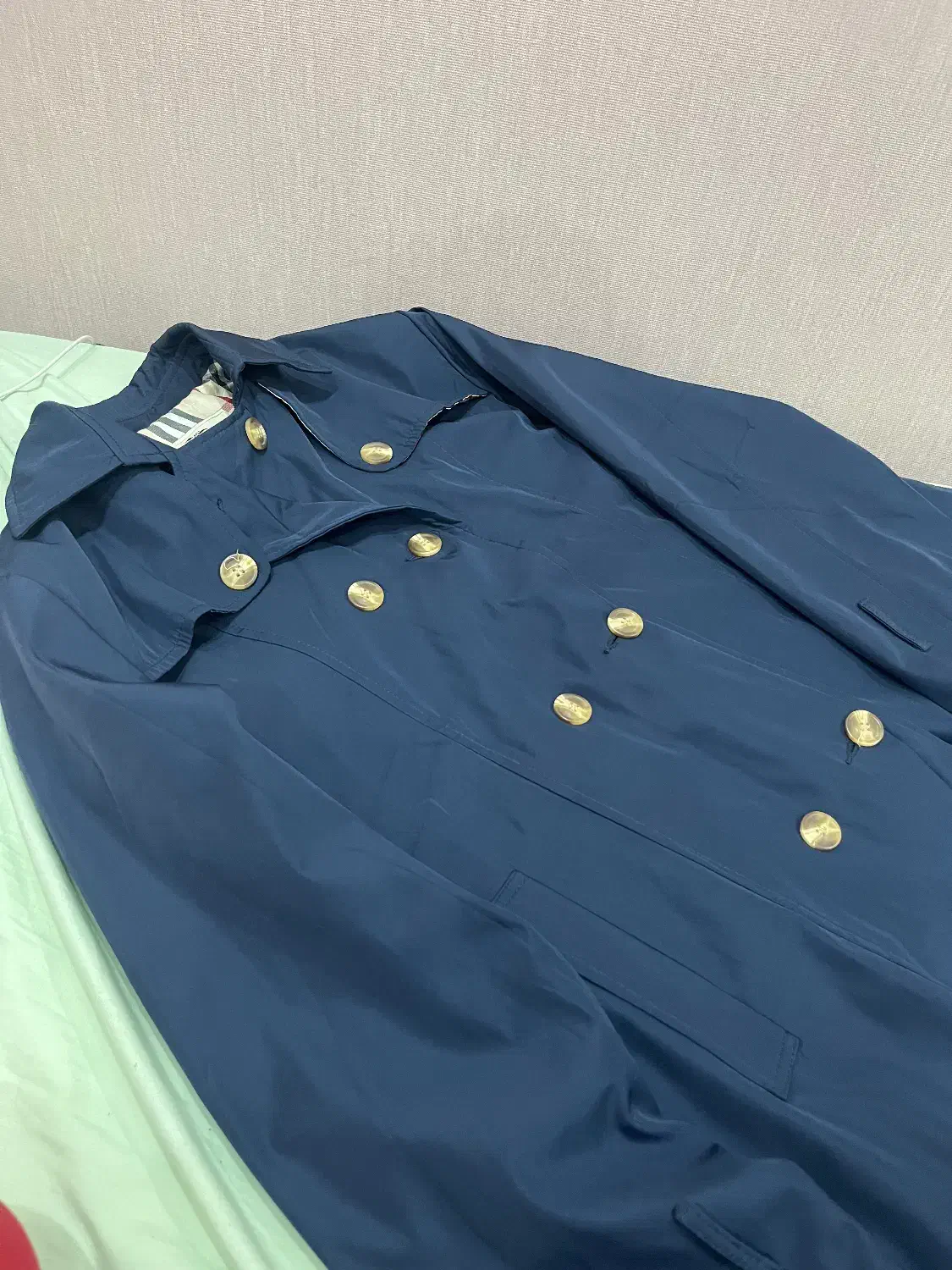 بارانی|لباس|رشت, دیلمان|دیوار