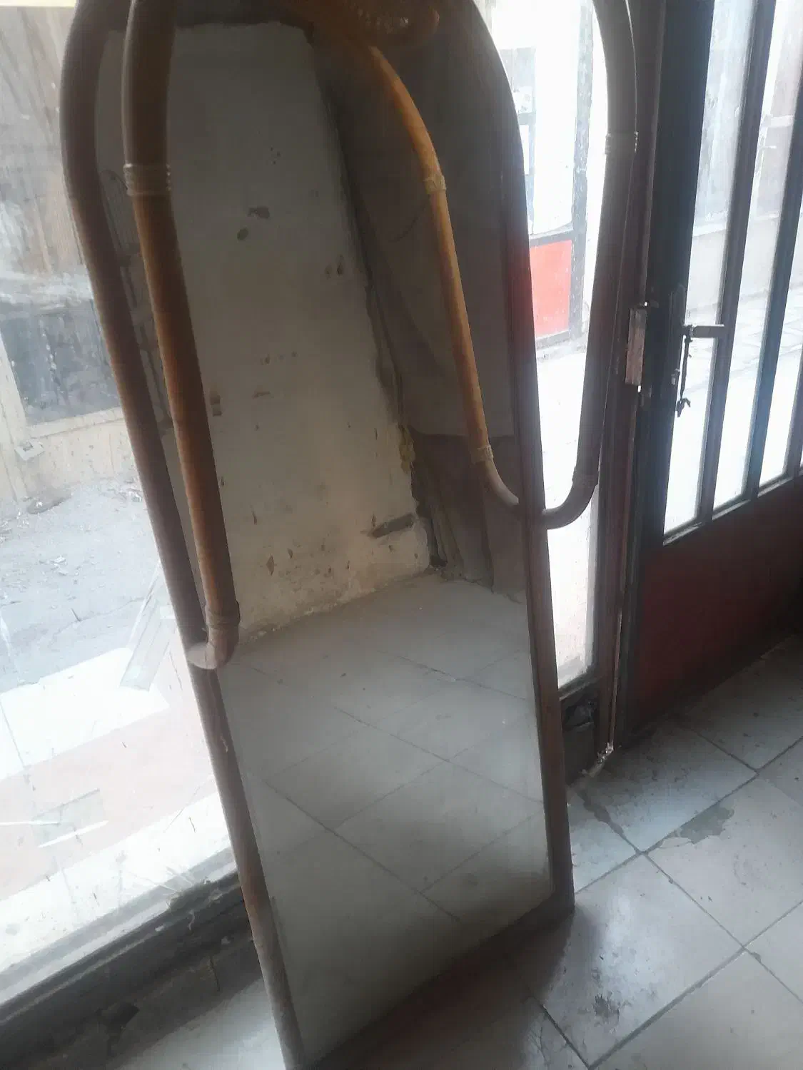 اینه|آرایشگاه و سالن‌های زیبایی|بندر امام خمینی, |دیوار