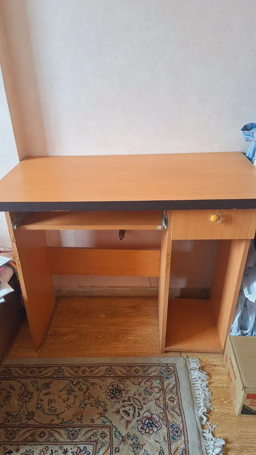 میز کامپیوتر|میز تحریر و کامپیوتر|اصفهان, جلالیه|دیوار