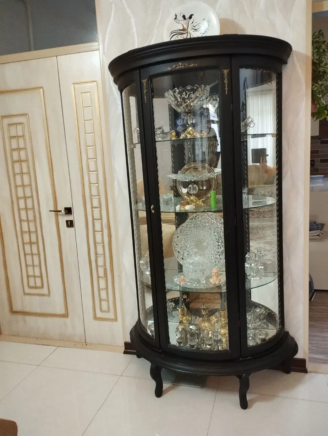 بوفه کلاسیک|بوفه، ویترین، کنسول|سبزوار, فرهنگیان|دیوار