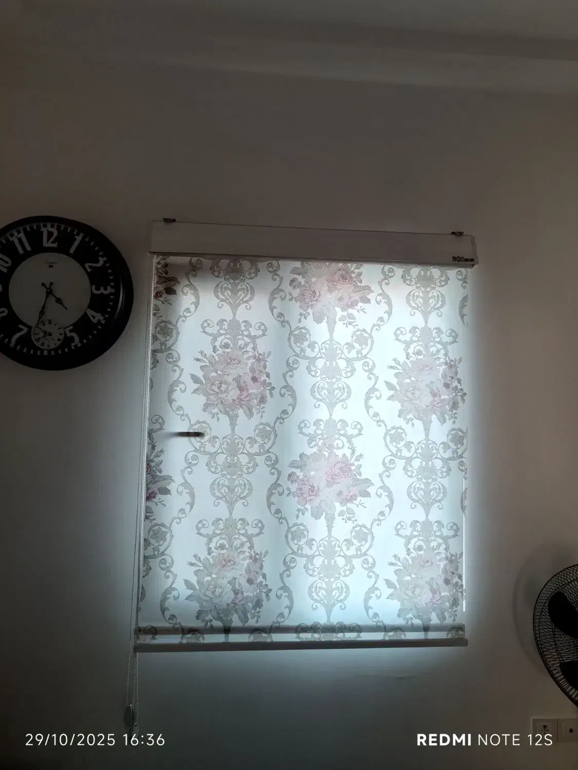 دو عدد پرده زبرا دو مکانیزم در حد نو|پرده، رانر، رومیزی|رشت, معلولین|دیوار