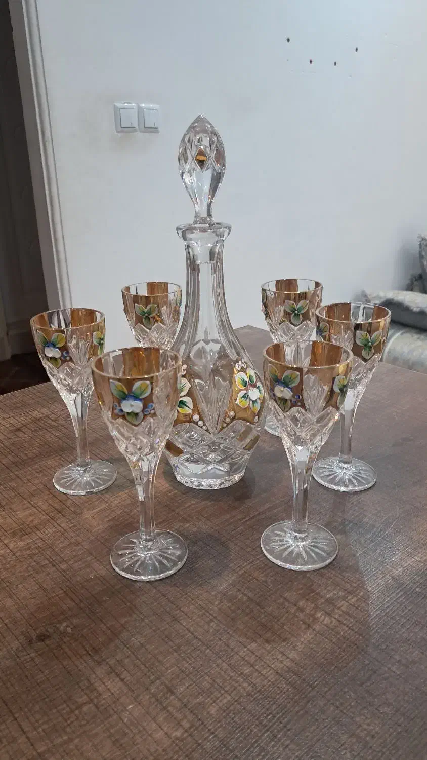 تنگ و گیلاس کریستال طلایی چک شربت خوری بوهیمیا|ظروف سرو و پذیرایی|قم, باغ پنبه|دیوار