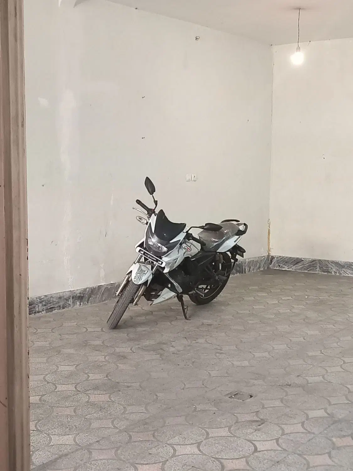 آپاچی 93مدل 180|موتورسیکلت|تهران, شهرک شهید رجایی (کوی نوبنیاد)|دیوار