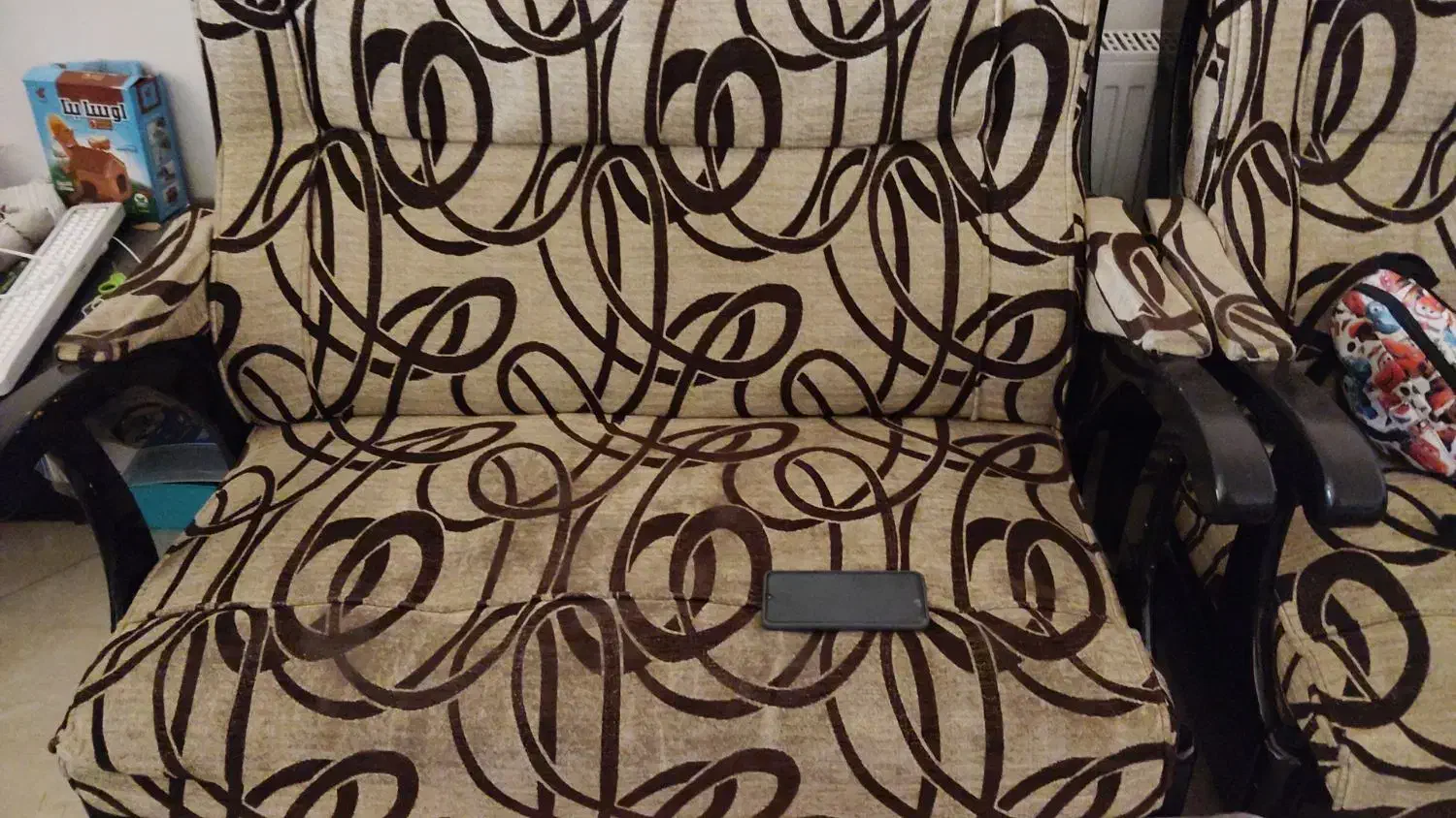 مبل هفت نفره  کمد بچه میز تلویزیون همه باهم ۶۵۰۰|مبلمان خانگی و میز عسلی|سمنان, |دیوار