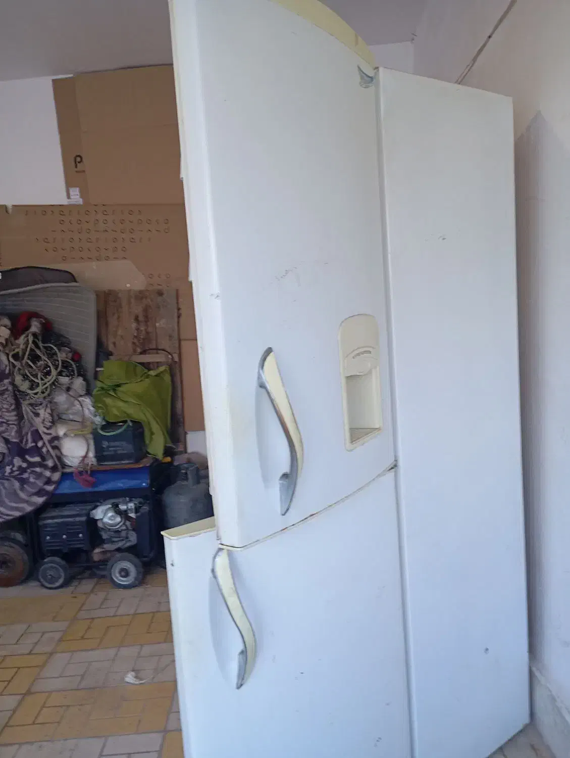 باسلام یک دستگاه یخچال فریزر الکترو استیل|یخچال و فریزر|تربتحیدریه, آغوی|دیوار