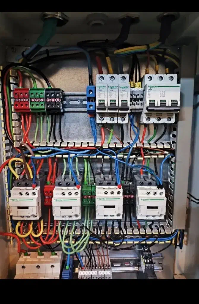 تعمیرات برق صنعتی و برق ساختمان ، برقکاری صنعتی|خدمات پیشه و مهارت|سوسنگرد, |دیوار