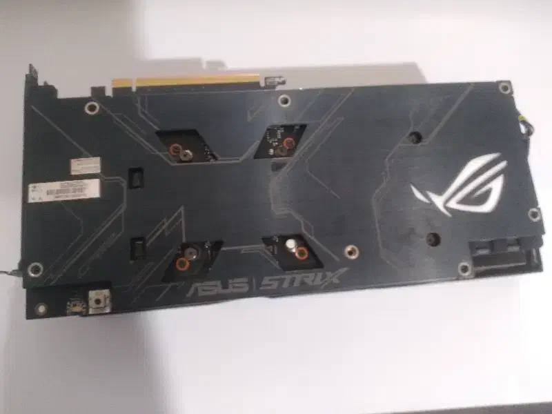 کارت گرافیک قدرتمند ASUS RX 5700XT|قطعات و لوازم جانبی رایانه|الوند, |دیوار