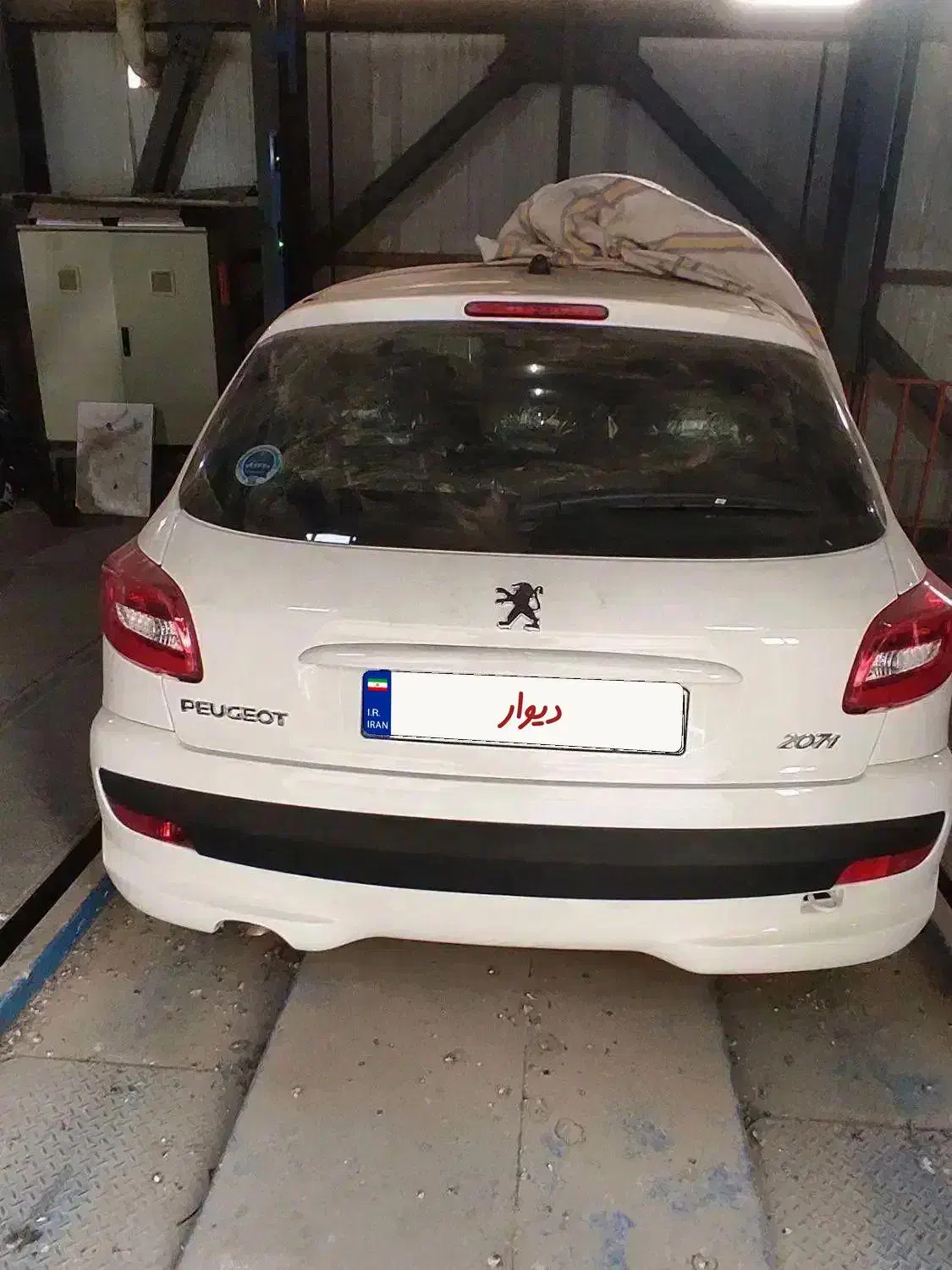 پژو 207 اتوماتیک سقف شیشه ای، خشک، مدل بهمن 403|خودرو سواری و وانت|کرج, عظیمیه|دیوار