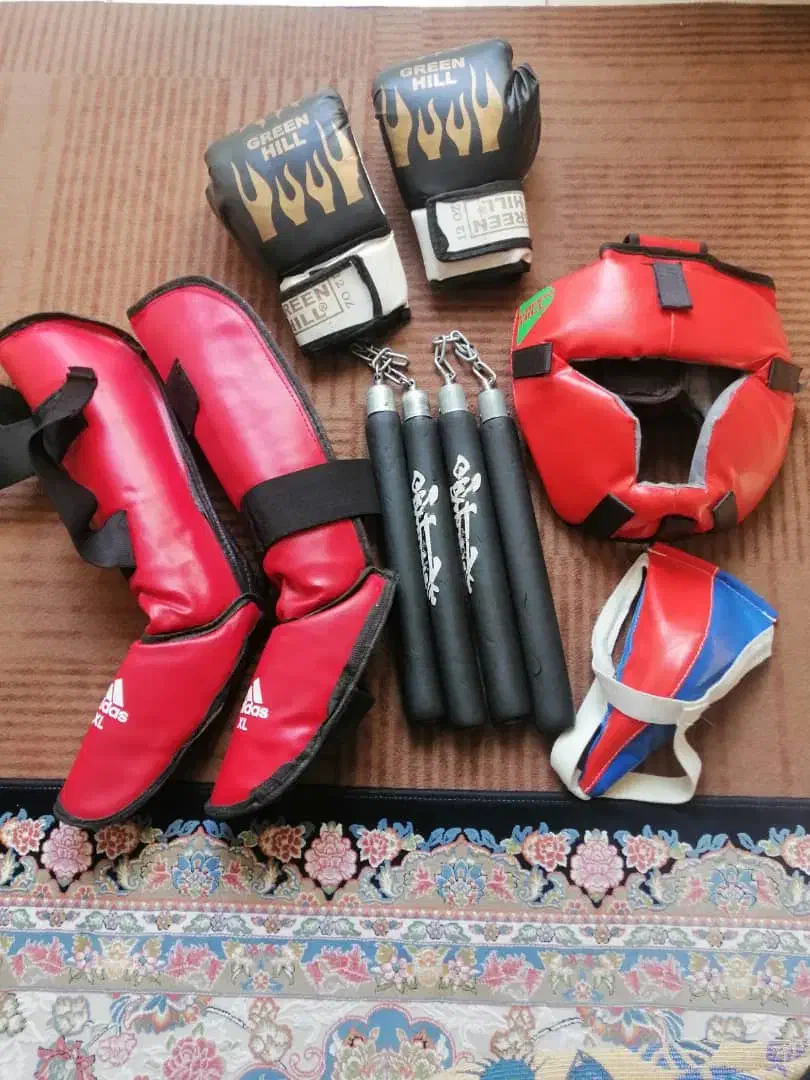 لوازم ورزشی بوکس|تجهیزات ورزشی|شیراز, کوشک میدان|دیوار