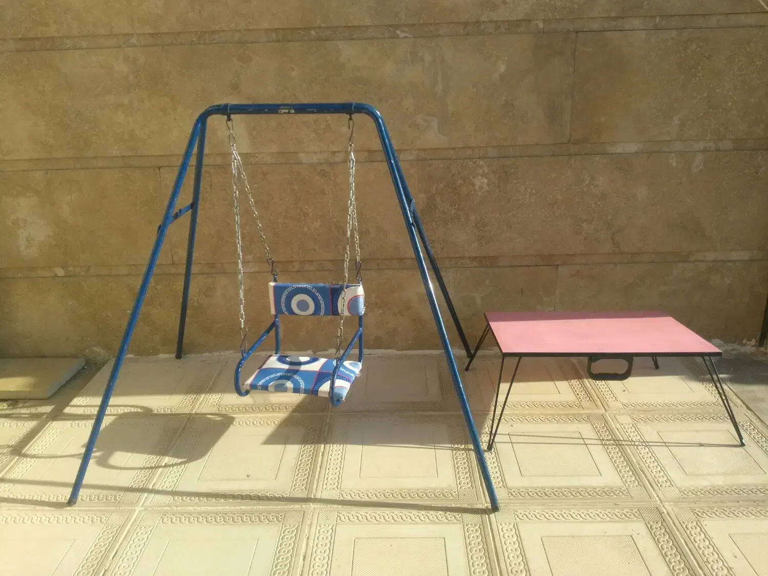 میز تحریر تاشو و تاب تاشو|اسباب و اثاث بچه|آباده, |دیوار